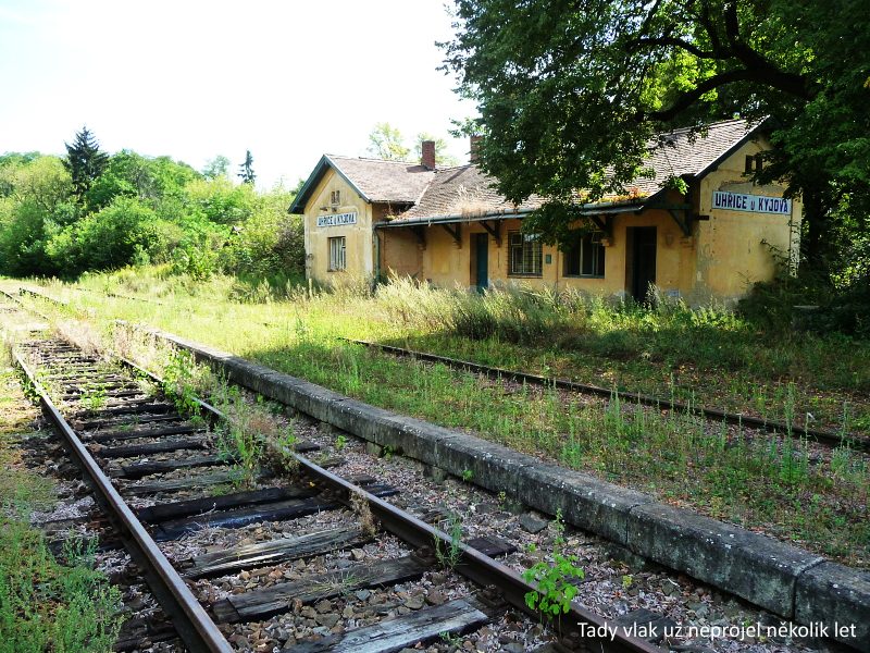 Na kole kolem vinohrad