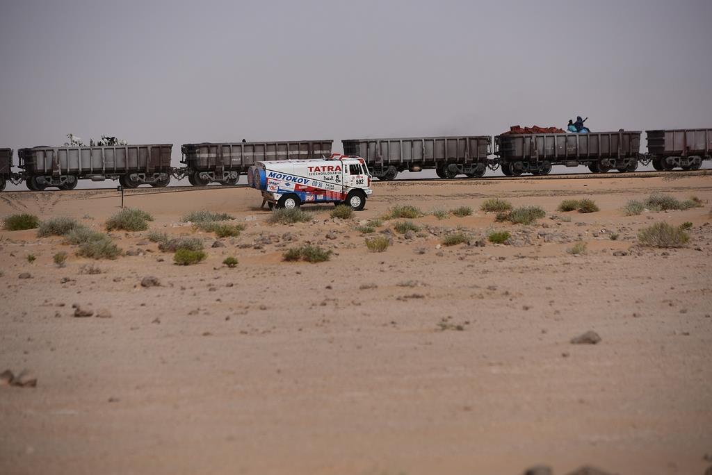 Po stopch zvodu Pa -Dakar